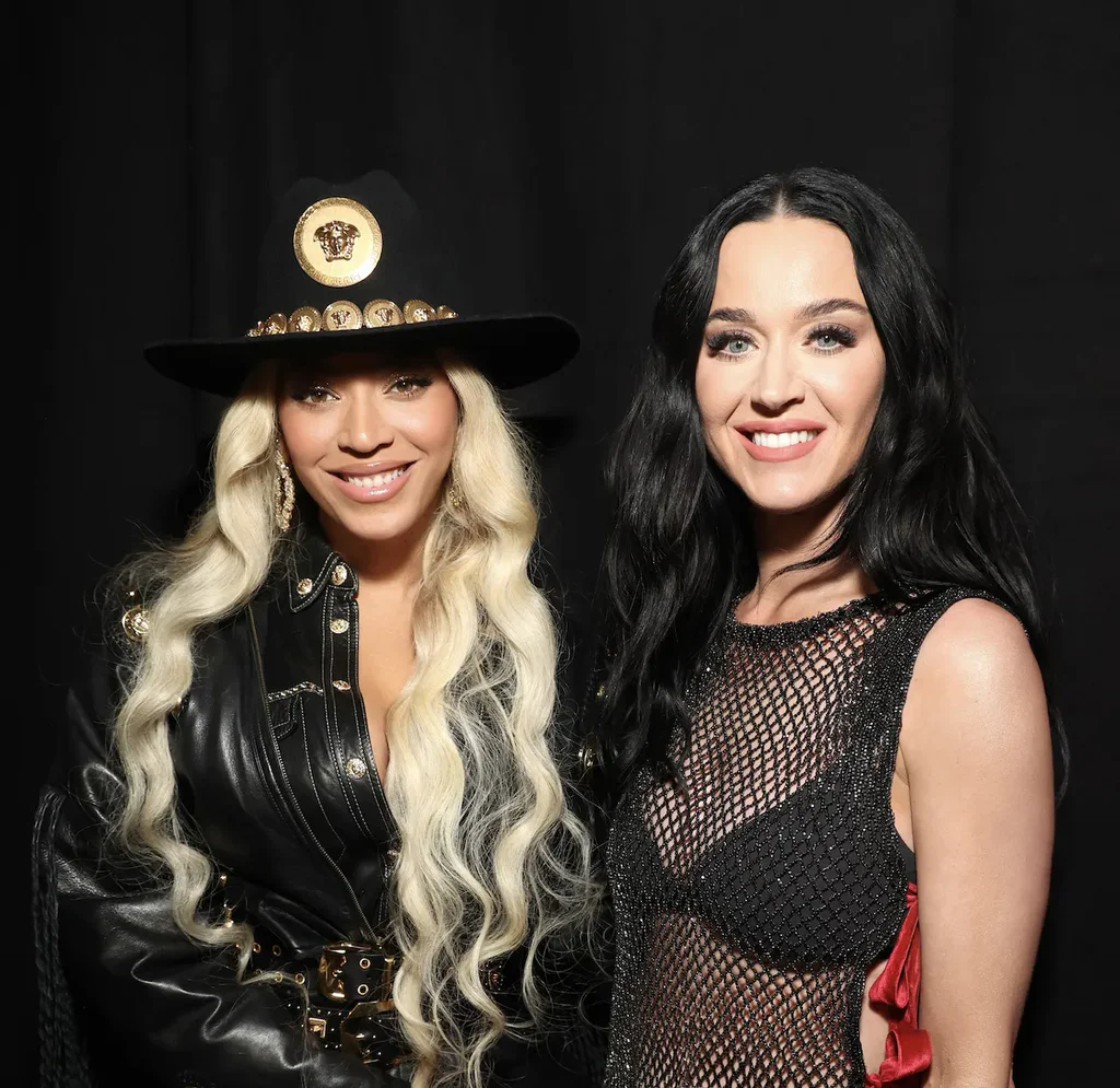 Les fans de Beyoncé jugent la tournée de Katy Perry « paresseuse » après la performance de Blue Ivy Les fans de Beyoncé jugent la tournée de Katy Perry « paresseuse » après la performance de Blue Ivy