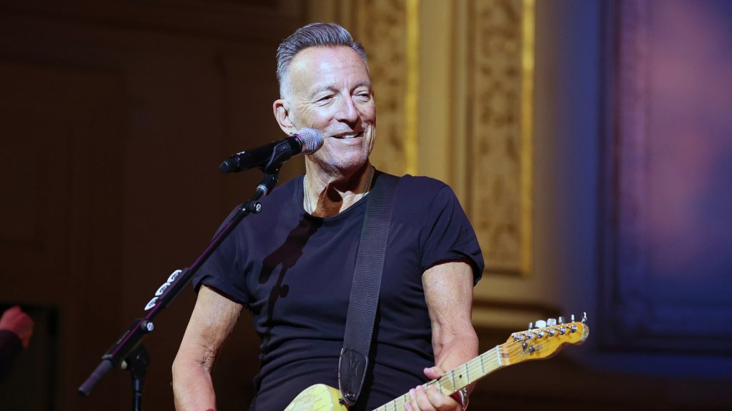 Les artistes qui le soutiennent face à Trump