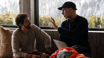 Jesse Armstrong critique la culture des tech bros dans son œuvre « The Mountainhead »