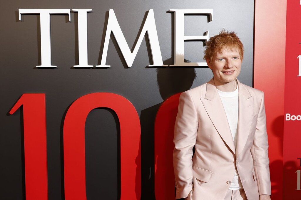 Ed Sheeran interprète « Old Phone » en direct sur le « Tonight Show » : découvrez la vidéo