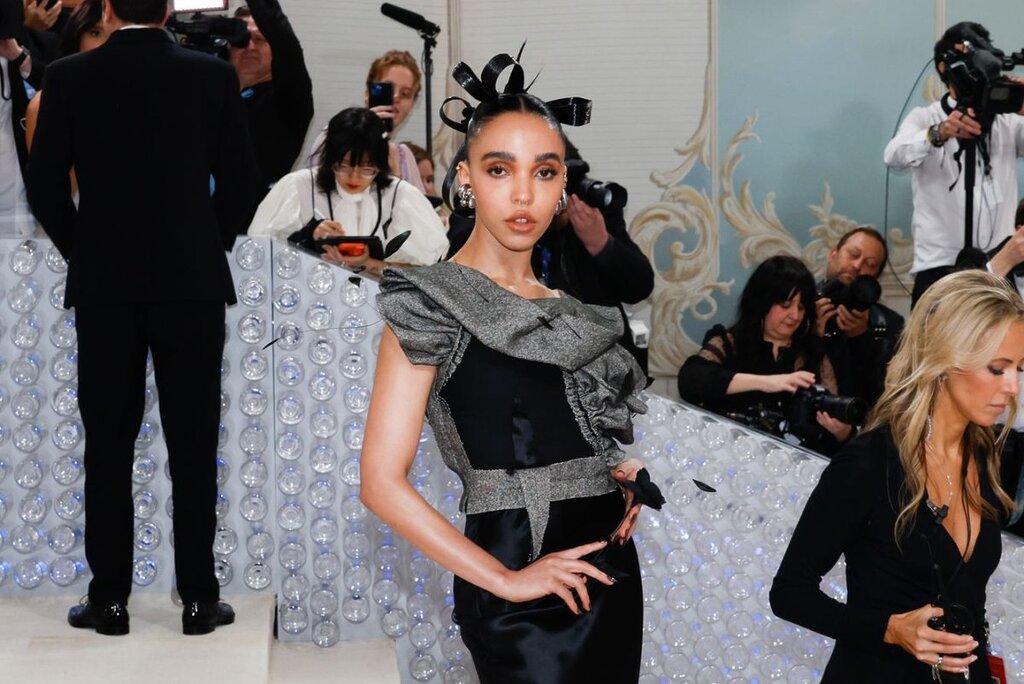 Eusexua Tour : FKA Twigs annonce les dates après des problèmes de visa