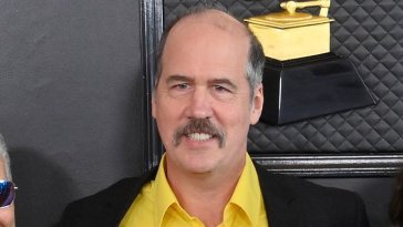 Anniversaires célèbres du 16 mai : Krist Novoselic et Melanie Lynskey