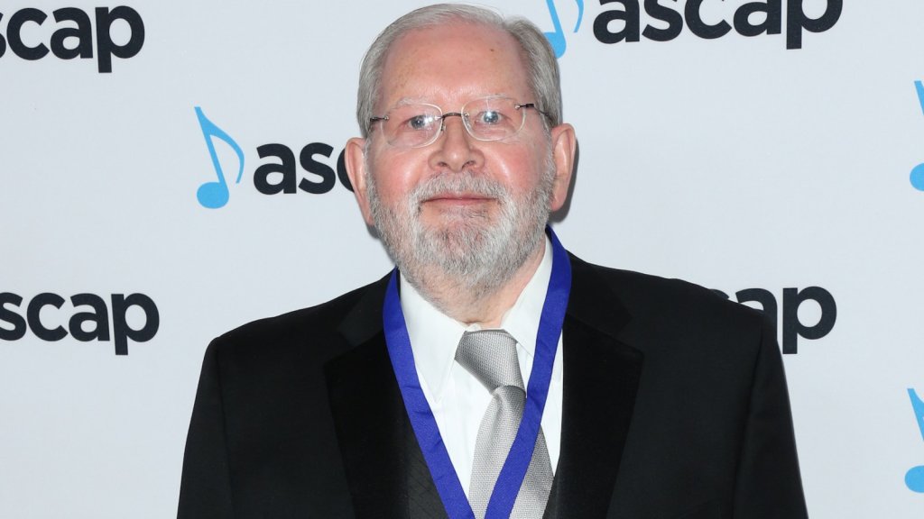 Alf Clausen, compositeur historique des Simpsons, est mort à 84 ans