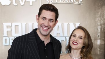 La première de « Fountain of Youth » : John Krasinski et Natalie Portman éblouissent