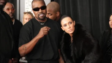 Une vidéo intrigante de danse et de baisers de Kanye « Ye » West et Bianca Censori apparaît