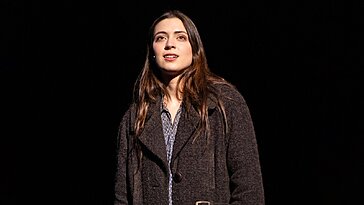 Lizzy McAlpine débute à Broadway dans la pièce « Floyd Collins »
