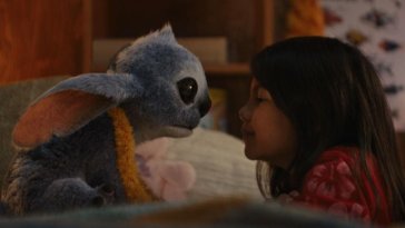 Critique de film : « Lilo & Stitch », un remake en prises de vue réelles, irrévérencieux et touchant