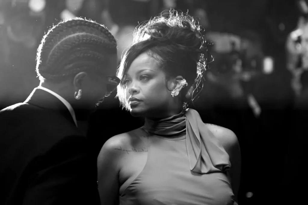 Rihanna dévoile-t-elle le sexe de son bébé avec une tenue à 900 000 $ ?