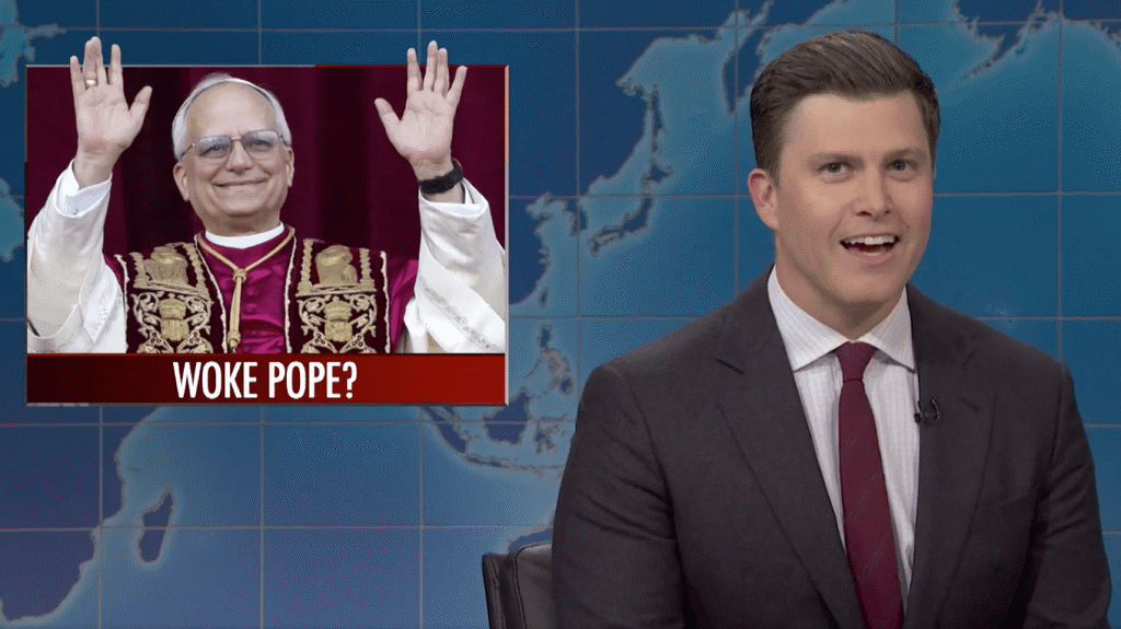 Colin Jost de Weekend Update réagit aux critiques du Pape sur son supposé manque de conscience