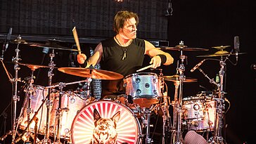 Sean Kinney d’Alice in Chains donne des nouvelles sur sa santé après l’annulation de concerts