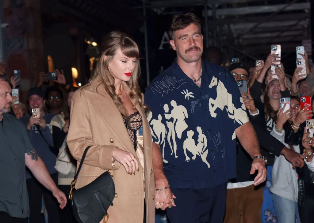 Les bookmakers pensent que les chances de Travis Kelce de demander Taylor Swift en 2025 ont triplé