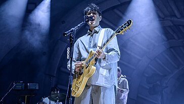 Vampire Weekend interprète des titres de Phoenix, TV on the Radio et plus : découvrez les performances