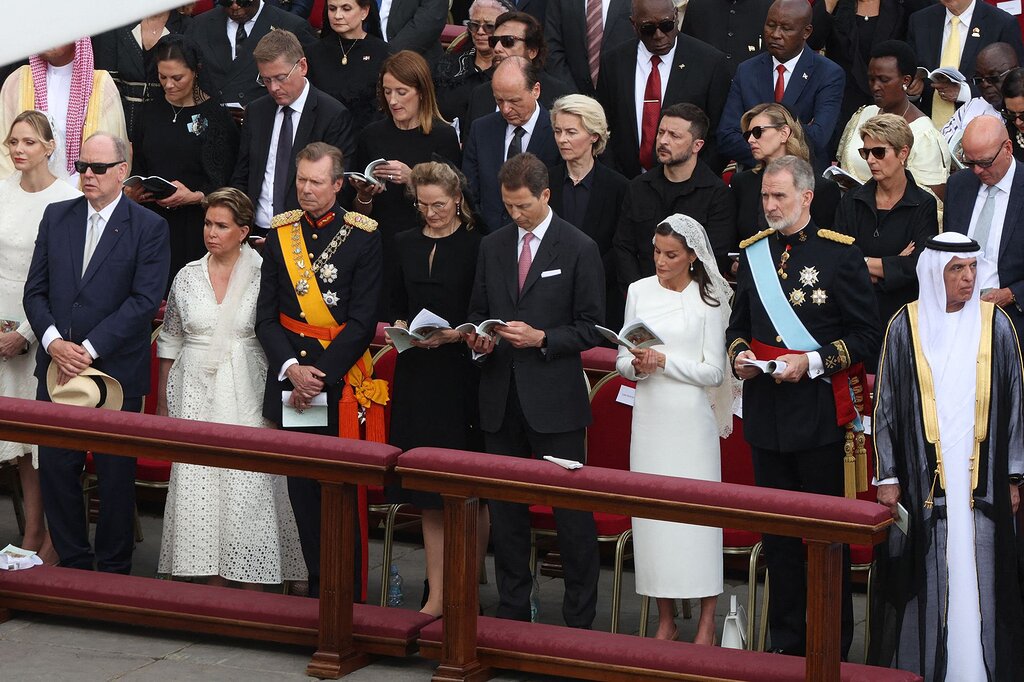 Albert, Mathilde, Henri, Letizia… Des têtes couronnées à l’inauguration du pape Léon XIV Albert, Mathilde, Henri, Letizia… Des têtes couronnées à l’inauguration du pape Léon XIV