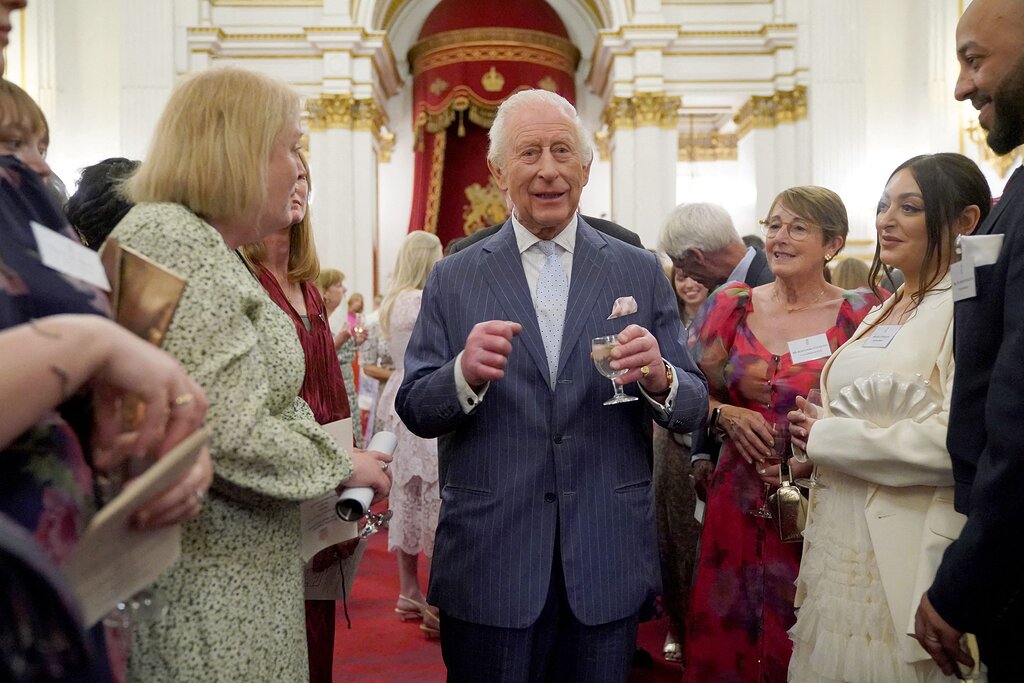 Charles III exprime sa gratitude envers les soutiens des patients atteints de cancer