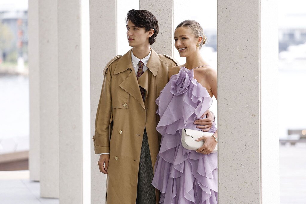 Nikolai de Danemark et Benedikte Thoustrup, un duo élégant à la Fashion Week de Sydney