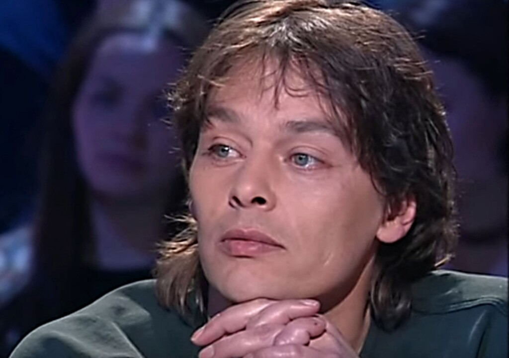 Charles, fils d’Ari Boulogne, va-t-il revendiquer sa part de l’héritage d’Alain Delon ?