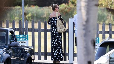 Laeticia Hallyday visite les ruines de sa maison à Los Angeles, des images bouleversantes à voir