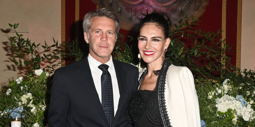 L’ex-compagnon de Clotilde Courau officialise sa relation amoureuse avec Adriana Abascal