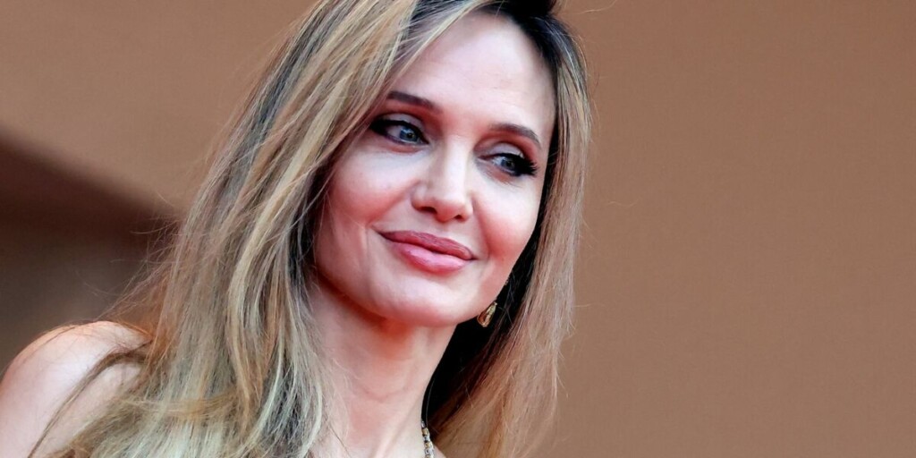 Angelina Jolie : sa vie sentimentale six ans après son divorce de Brad Pitt