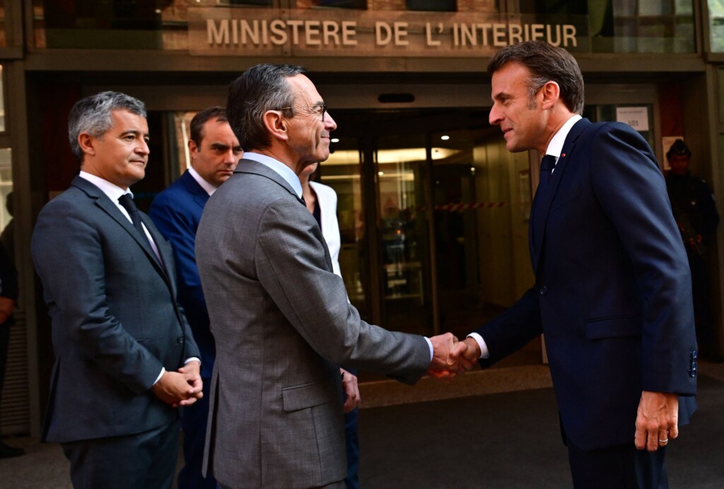 Macron adresse de vives critiques à Retailleau Macron adresse de vives critiques à Retailleau