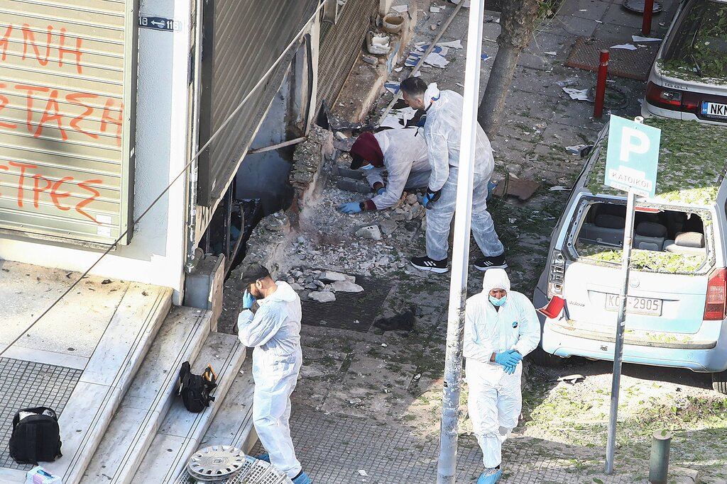 Une femme est morte dans l’explosion d’une bombe, suspectée d’avoir tenté un braquage Une femme est morte dans l’explosion d’une bombe, suspectée d’avoir tenté un braquage