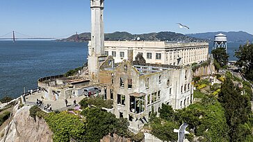 Le dernier prisonnier d’Alcatraz juge non sérieuse l’idée de Trump de rouvrir la célèbre prison