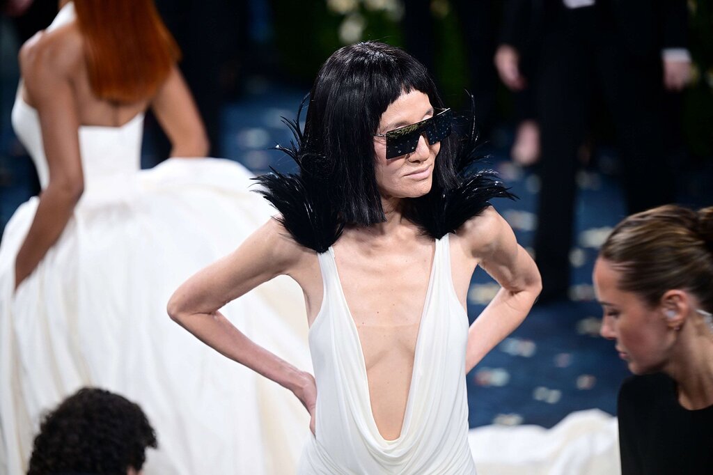 À 75 ans, Vera Wang étonne lors du Met Gala À 75 ans, Vera Wang étonne lors du Met Gala