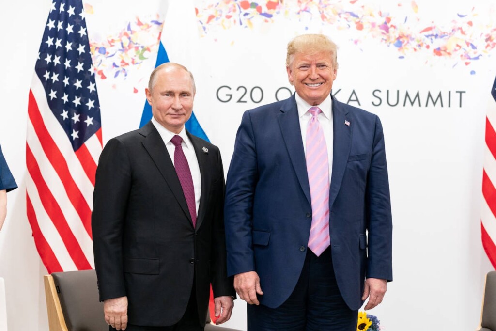 Trump critique encore Poutine pour son comportement face à la situation en Ukraine