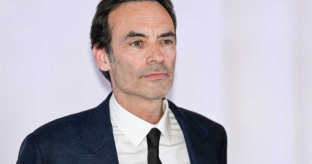 Anthony Delon parle à sa fille Liv de son père Alain Delon, un homme complexe, depuis Douchy