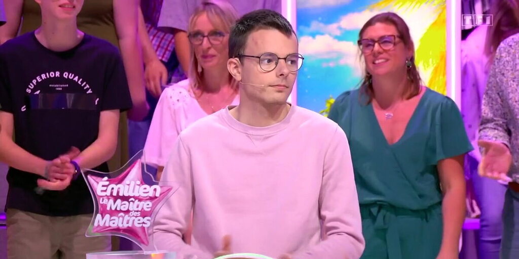 Jean-Luc Reichmann ému de revoir Emilien, ancien champion des 12 Coups de midi : Un parcours remarquable Jean-Luc Reichmann ému de revoir Emilien, ancien champion des 12 Coups de midi : Un parcours remarquable