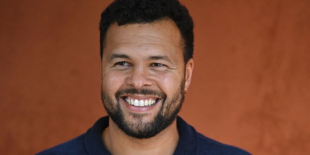 Jo-Wilfried Tsonga dévoile le prénom original de sa troisième fille : découvrez la photo exclusive du nouveau-né Jo-Wilfried Tsonga dévoile le prénom original de sa troisième fille : découvrez la photo exclusive du nouveau-né