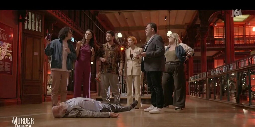 Murder Party : Mise en scène dérangeante avec François Berléand ‘assassiné’ dans la nouvelle émission de M6 – Réactions des internautes Murder Party : Mise en scène dérangeante avec François Berléand ‘assassiné’ dans la nouvelle émission de M6 – Réactions des internautes