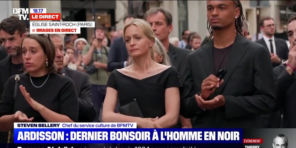 Obsèques de Thierry Ardisson : Emotions fortes pour Audrey Crespo-Mara et ses enfants lors de la sortie du cercueil à l’église Obsèques de Thierry Ardisson : Emotions fortes pour Audrey Crespo-Mara et ses enfants lors de la sortie du cercueil à l’église