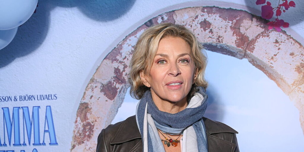 Corinne Touzet évoque la réaction de son compagnon face aux avances des hommes : ‘Il doit être fou de rage’ Corinne Touzet évoque la réaction de son compagnon face aux avances des hommes : ‘Il doit être fou de rage’