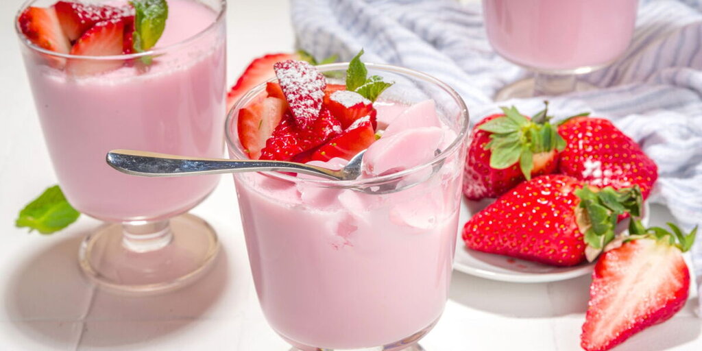 Mousse aux fraises allégée : Un dessert frais et léger, savourez le plaisir sans culpabilité 
