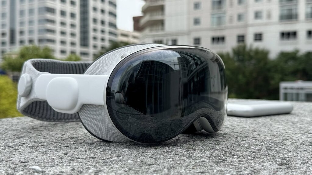 Apple Vision Pro 2025 : Une Réalité Augmentée Plus Rapide et Confortable Attendue
