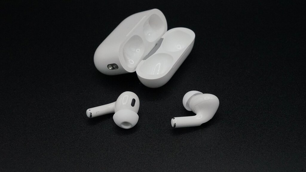 La mise à jour bêta du firmware pour les AirPods Pro 2 et AirPods 4 est disponible