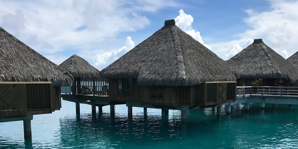 Après trois jours à Bora Bora, déçus, nous avons décidé de poursuivre nos vacances ailleurs Après trois jours à Bora Bora, déçus, nous avons décidé de poursuivre nos vacances ailleurs