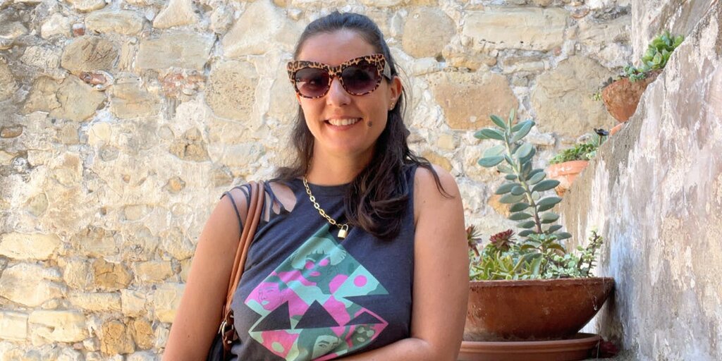 Mariés depuis longtemps, nous aimons voyager seuls. Ces escapades renforcent notre couple