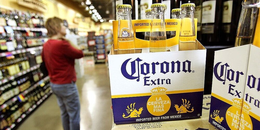 Le propriétaire de Corona signale une baisse des ventes de bière due à une diminution des achats Le propriétaire de Corona signale une baisse des ventes de bière due à une diminution des achats