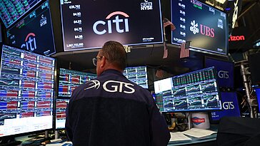 Le S&P 500 vient de signaler un puissant signal technique optimiste appelé ‘croix dorée’