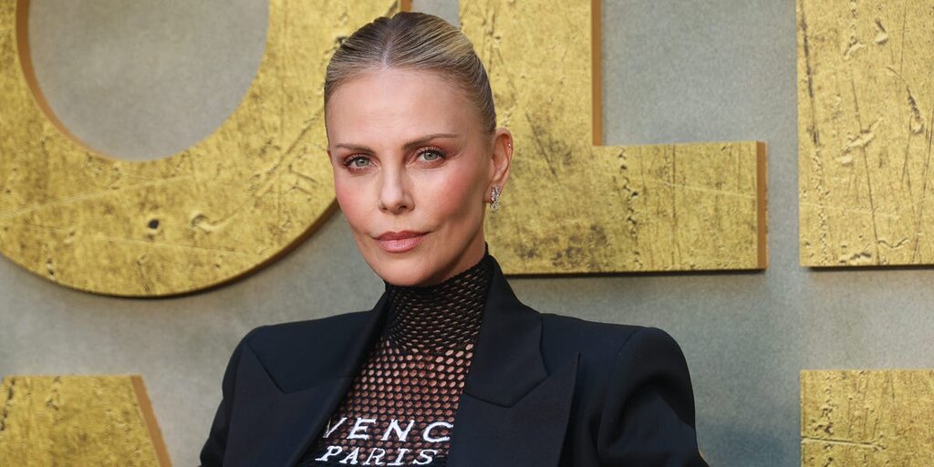 Charlize Theron affirme que devenir mère célibataire a été l’une de ses meilleures décisions Charlize Theron affirme que devenir mère célibataire a été l’une de ses meilleures décisions