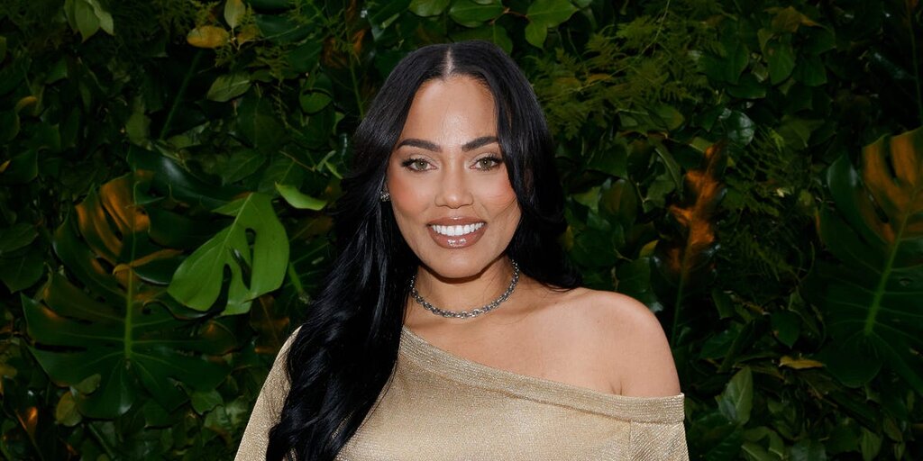 Ayesha Curry dévoile sa routine bien-être, incluant des pauses Instagram pour fuir ses quatre enfants