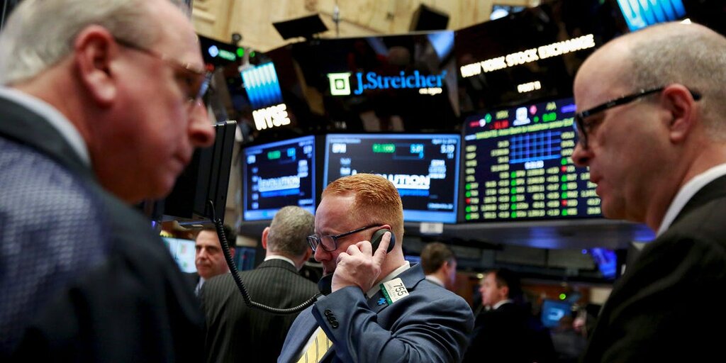 Voici les questions cruciales des investisseurs sur l’IA alors que les résultats technologiques approchent