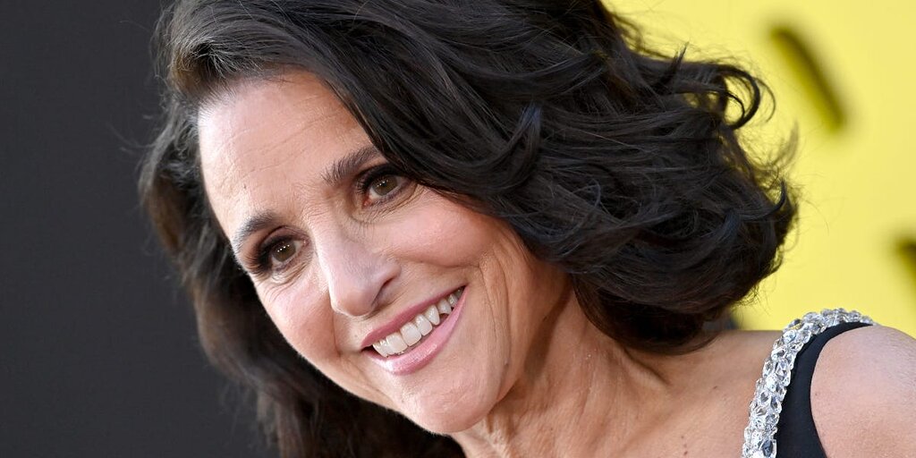Julia Louis-Dreyfus a discuté avec Michelle Obama de la façon de faire revenir ses enfants adultes à la maison