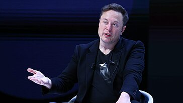 Elon Musk adopte un rôle de fondateur pour l’accord de 16,5 milliards de dollars sur les puces avec Samsung concernant Tesla