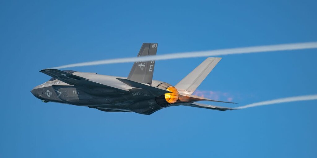 Un incendie ravageur dans un champ en Californie entraîne un nouveau crash majeur pour le chasseur furtif F-35 Un incendie ravageur dans un champ en Californie entraîne un nouveau crash majeur pour le chasseur furtif F-35