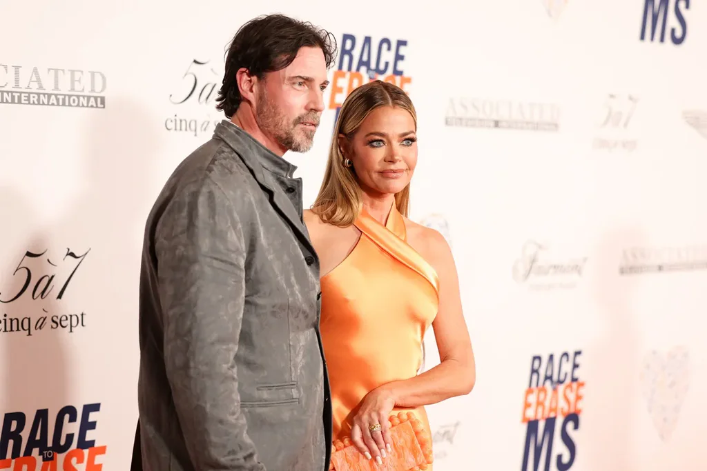 Divorce de Denise Richards et Aaron Phypers : La Situation se Complique, il Est Prêt à Fournir des Preuves Divorce de Denise Richards et Aaron Phypers : La Situation se Complique, il Est Prêt à Fournir des Preuves