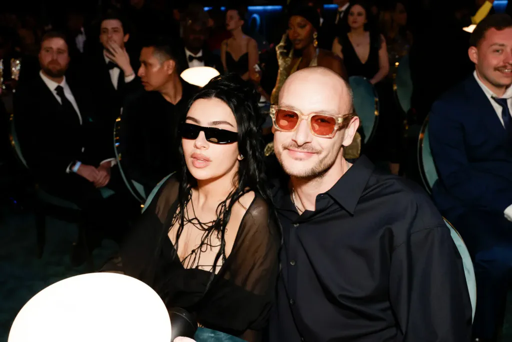 Quiet Weddings : Le Tendance en Croissance Rapidement chez les Mariées de la Génération Z avec Charli XCX