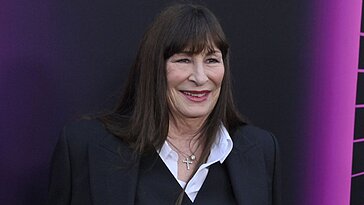 Le 8 juillet : anniversaires célèbres d’Anjelica Huston et Kevin Bacon